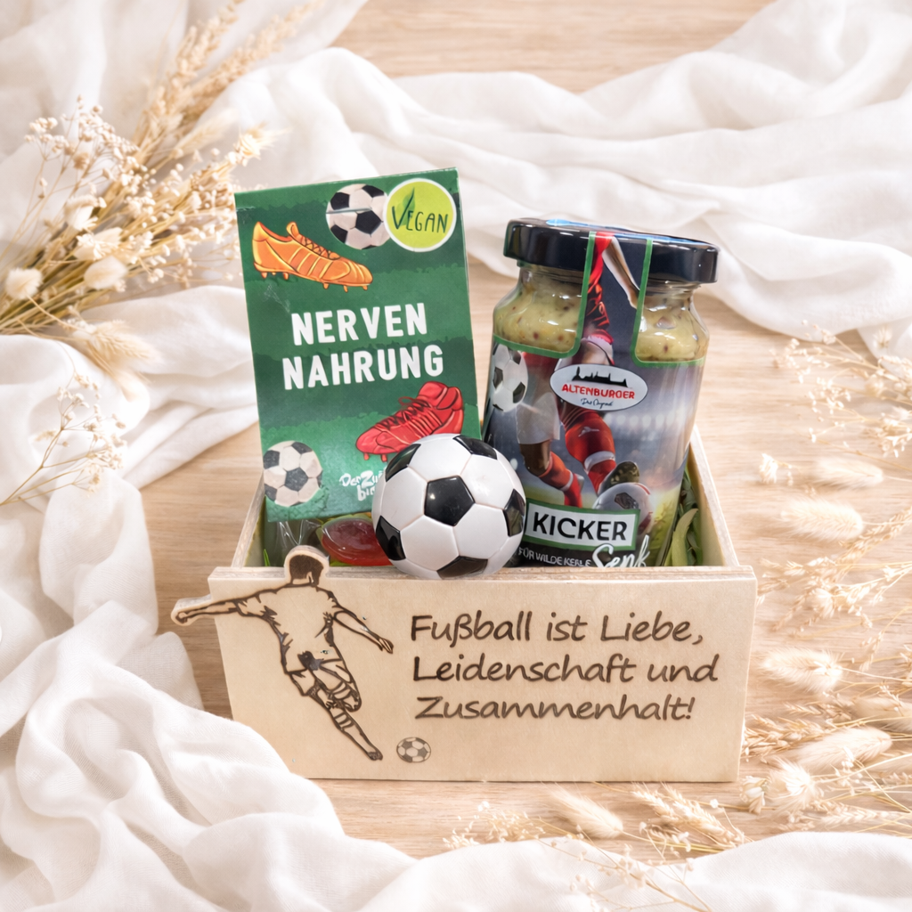 Holzgeschenkbox „Fußball“