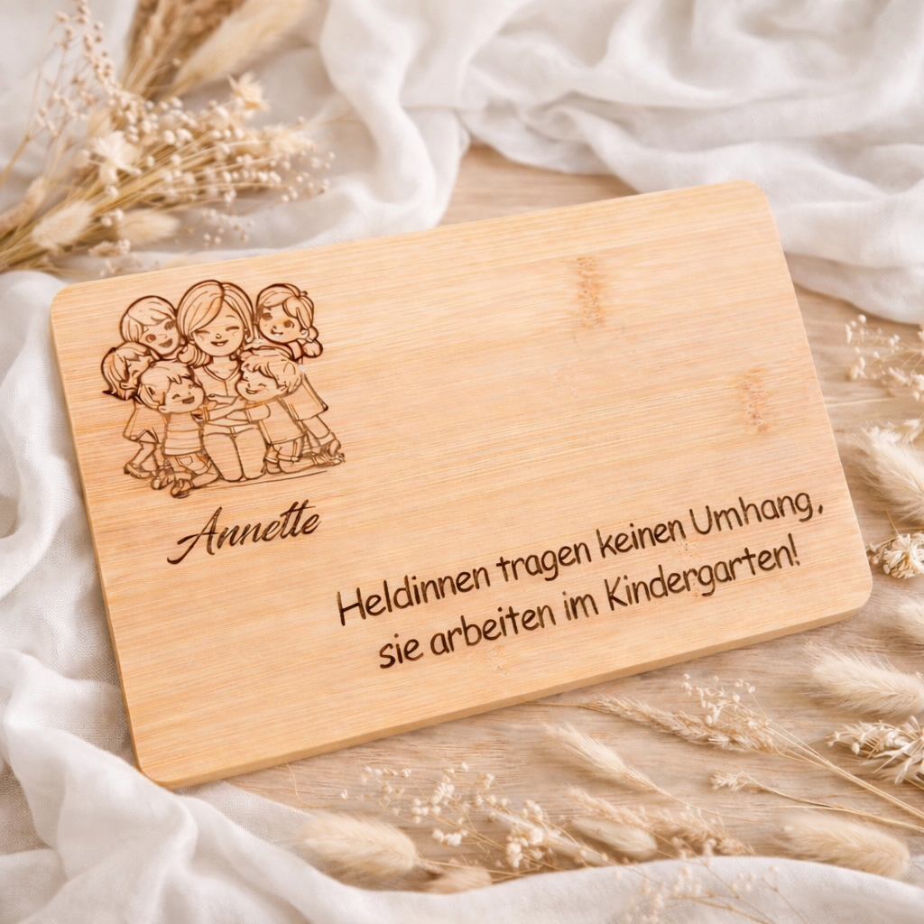 Frühstücksbrettchen Erzieher „Heldinnen“