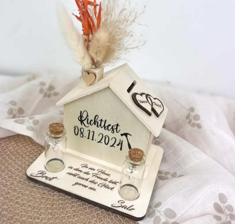 Richtfestgeschenk personalisiert, Holzhaus mit Brot und Salz, Einzugsgeschenk mit Datum und Namen, Geschenk zum Einzug, Geschenkidee
