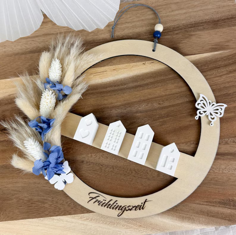 Frühlingskranz mit Trockenblumen